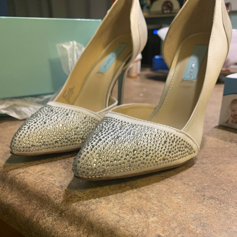 Betsy Johnson Blue Wedding/Bridal/Heels/ Shoes 8.5 party, New Years